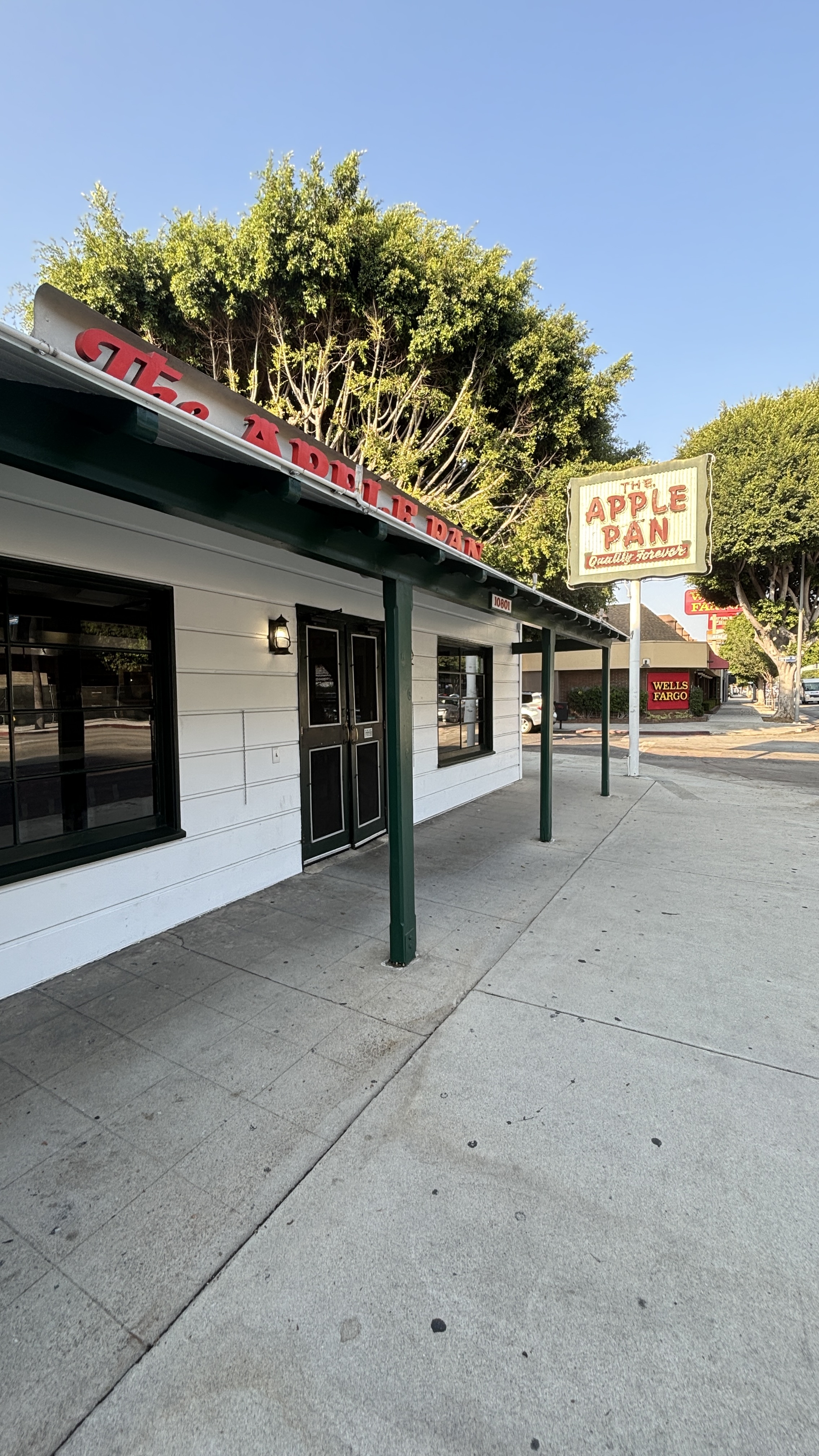 The Apple Pan