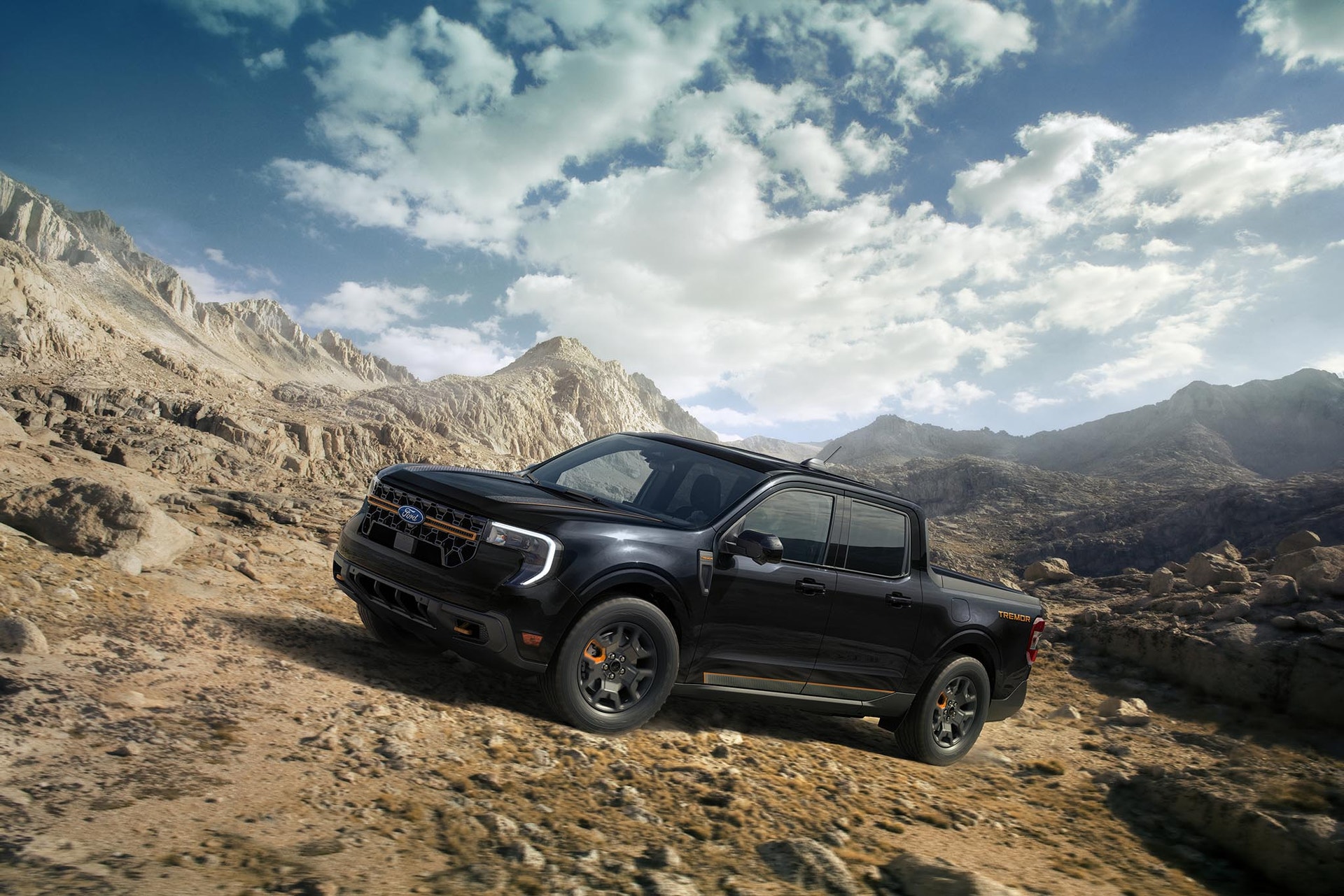 2026 Ford Maverick Lobo, performance-oriented trim.