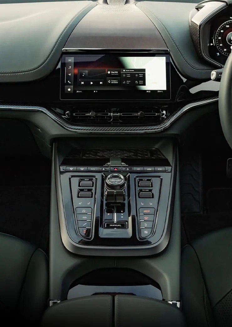 Center console and infotainment screen of the Aston Martin DBX707.