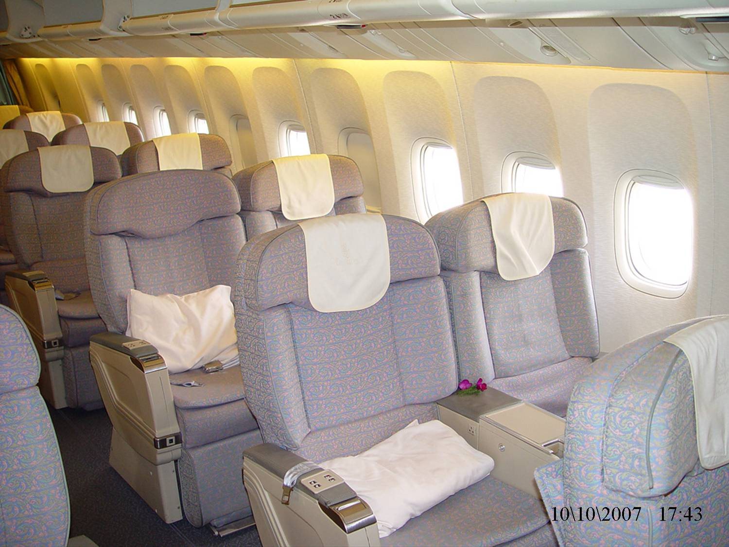 Emirates business-class seat