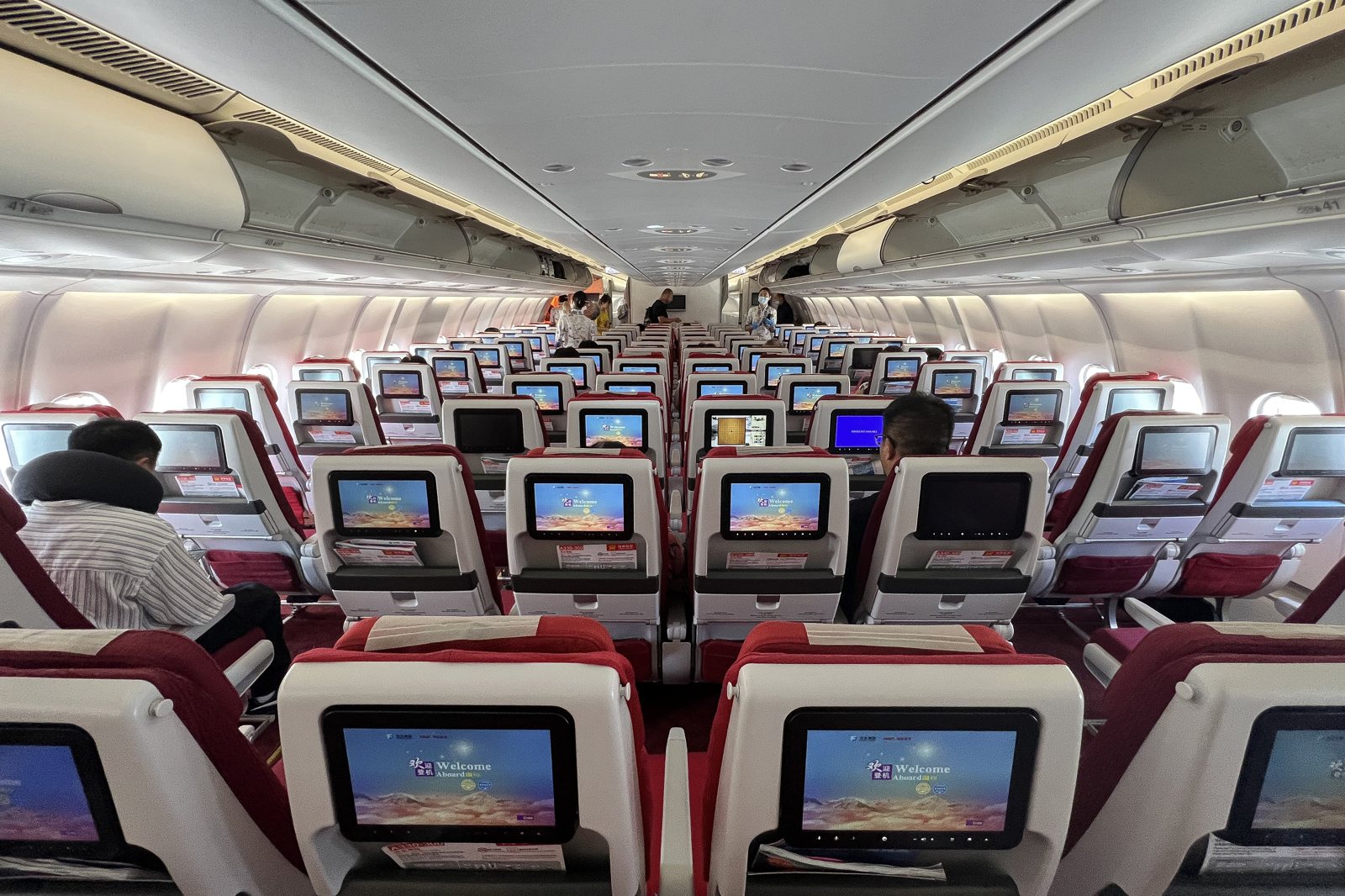 Hainan Airlines economy cabin