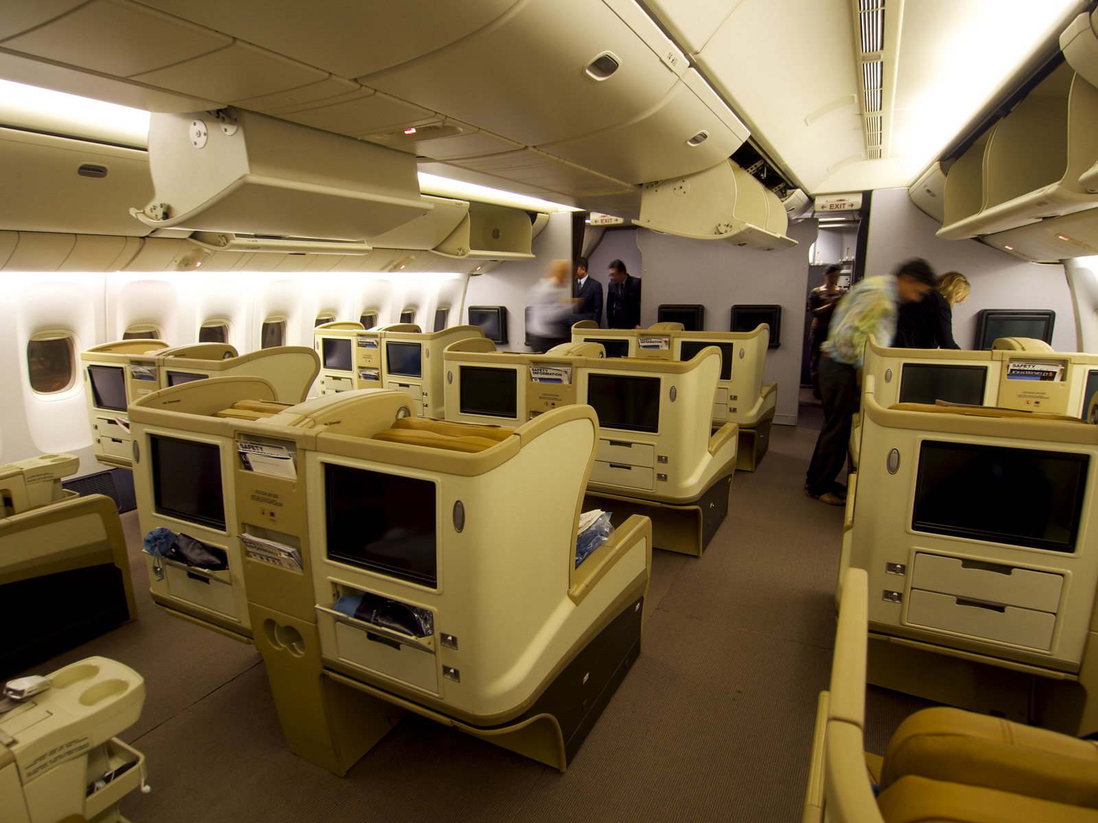 Singapore Airlines business-class seat
