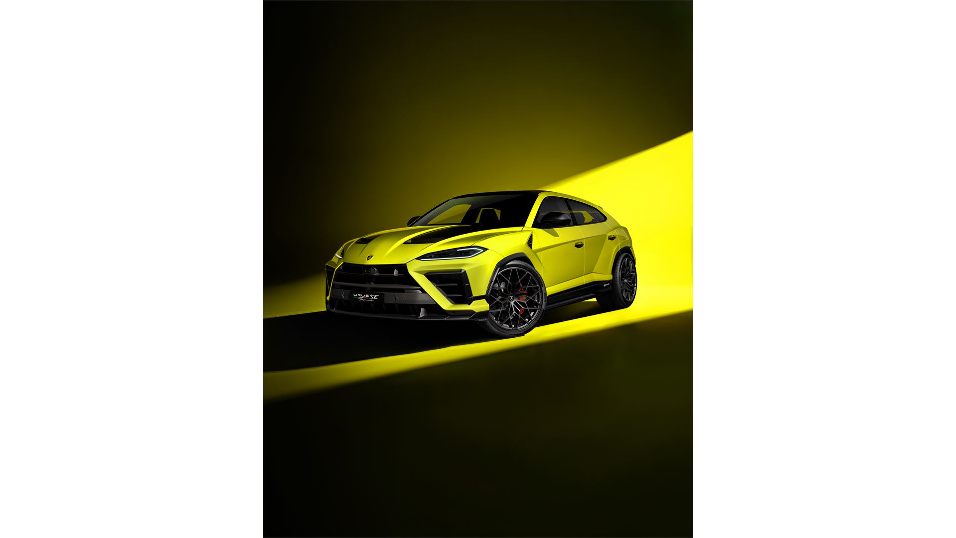 Lamborghini Urus SE Performante, additional exterior shot.