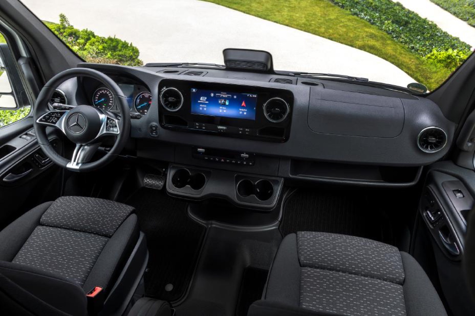 2025 Mercedes-Benz eSprinter, interior