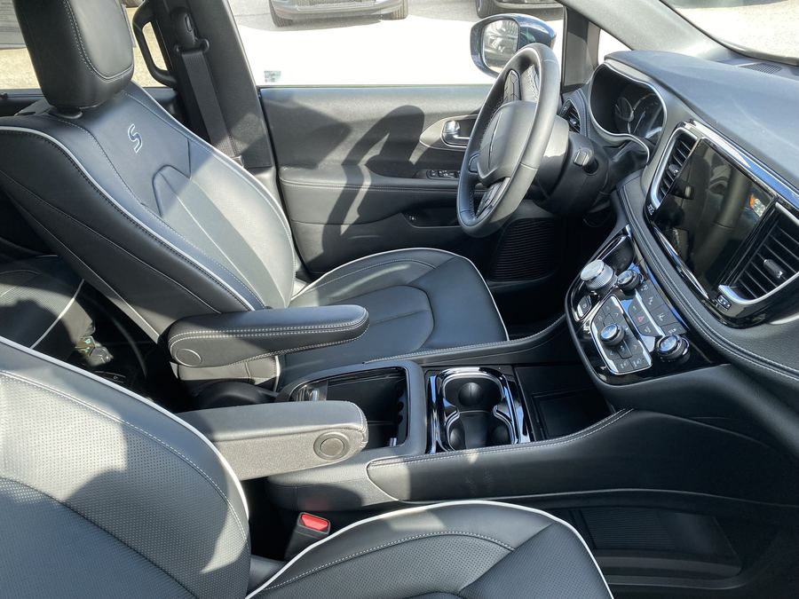 Pacifica S Hybrid front seats and console (2021 car).