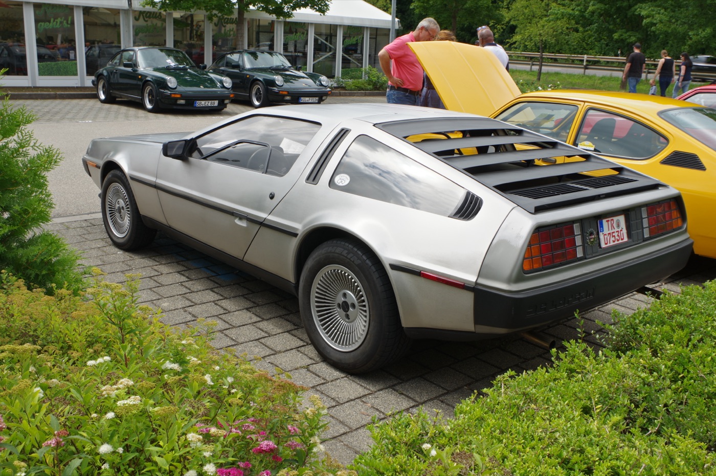 A DeLorean DMC-12, real photograph.