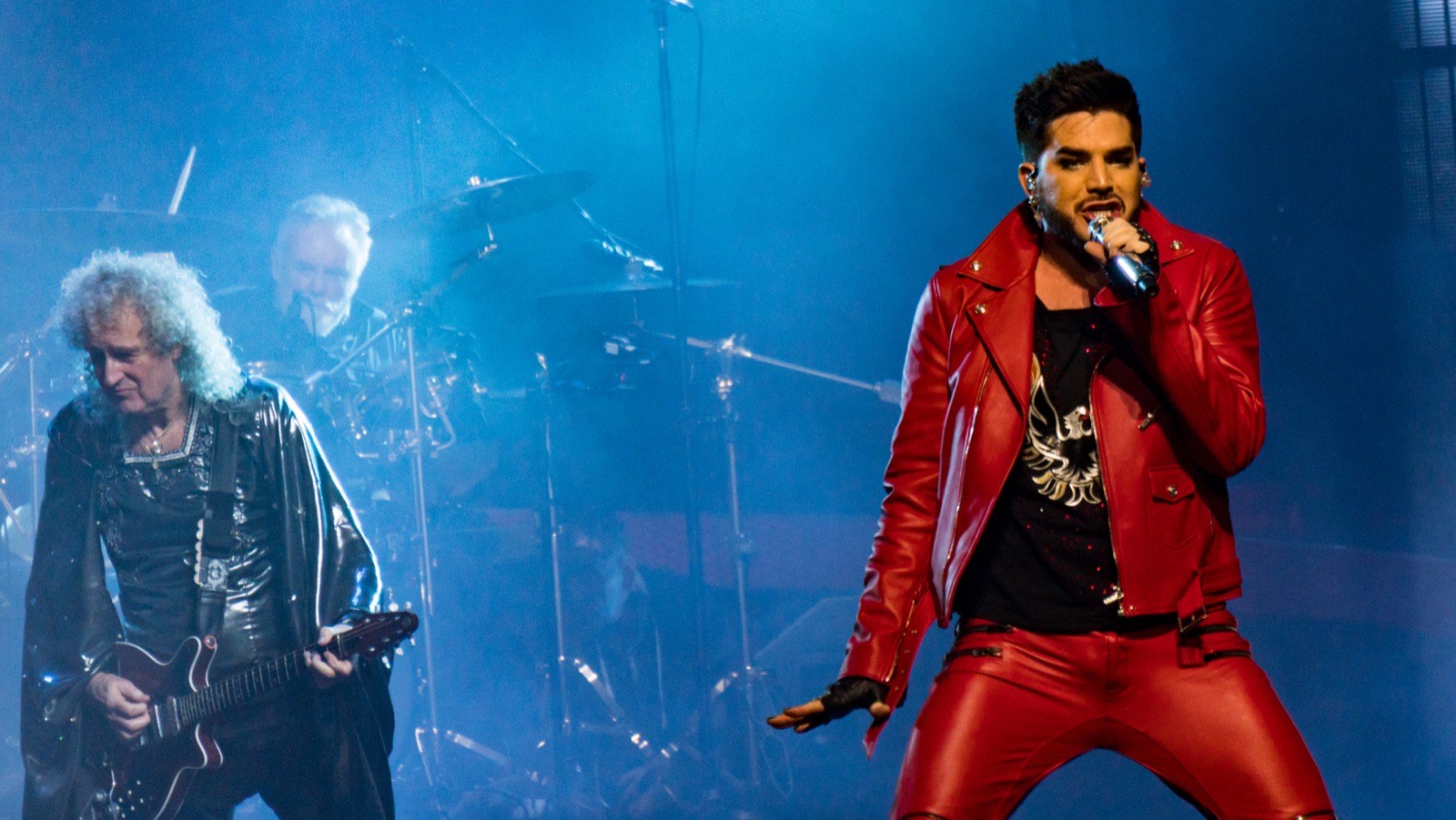 Adam Lambert performing with Queen guitarist Brian May at the O2 Arena, December 2017