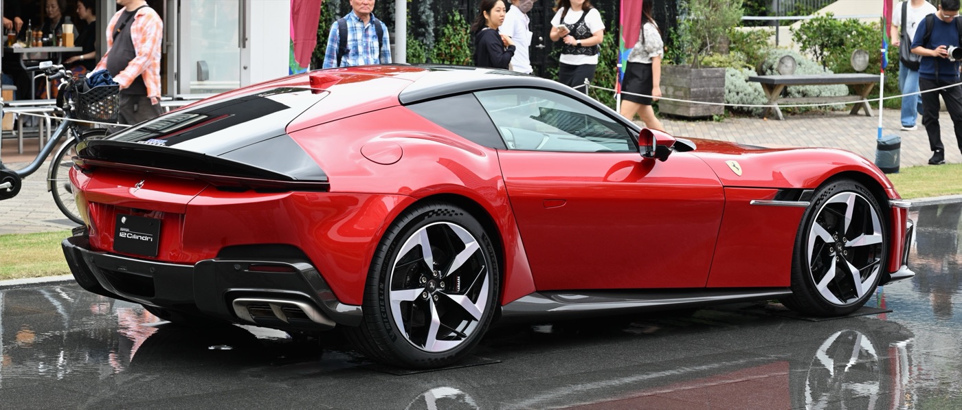 Ferrari 12Cilindri front view, real photograph, Wikimedia Commons.