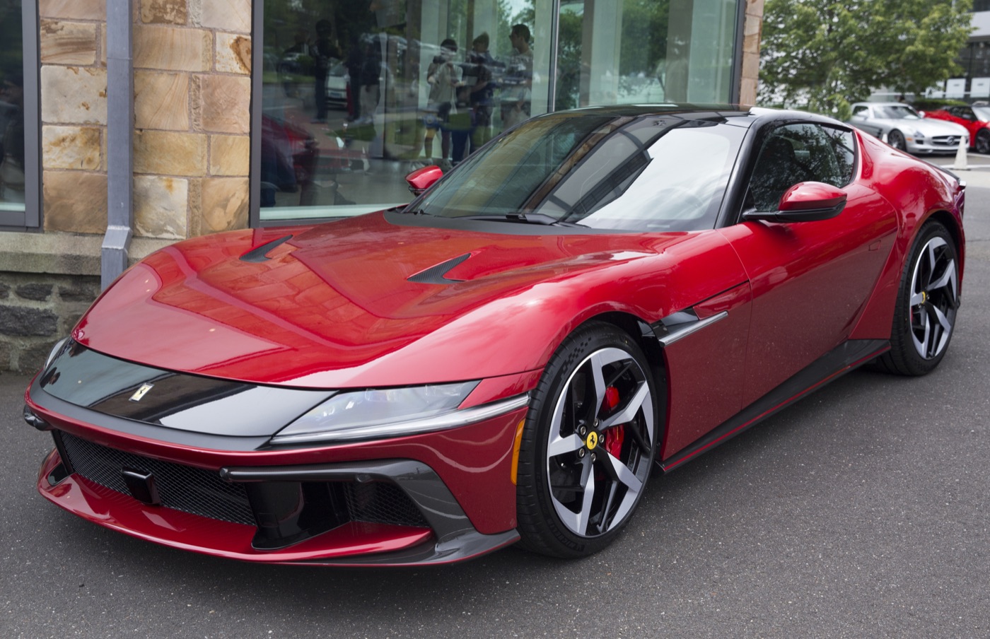 Ferrari 12Cilindri, real photograph, Wikimedia Commons, shot 12.