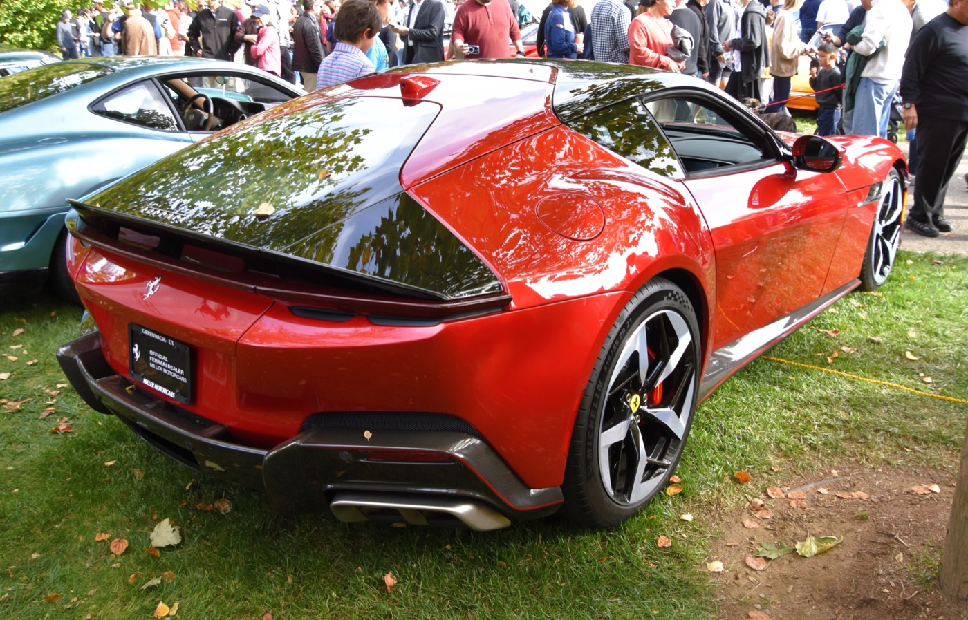 Ferrari 12Cilindri, real photograph, Wikimedia Commons, shot 18.