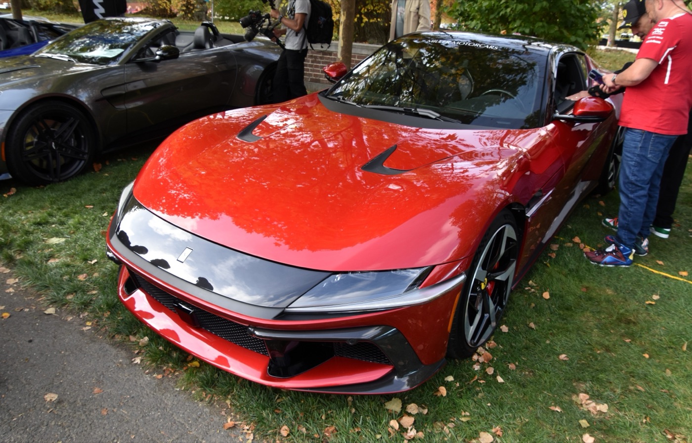 Ferrari 12Cilindri, real photograph, Wikimedia Commons, shot 21.