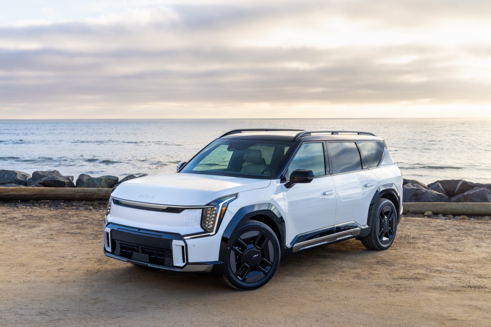 2026 Kia EV9 exterior, front three-quarter at sunset