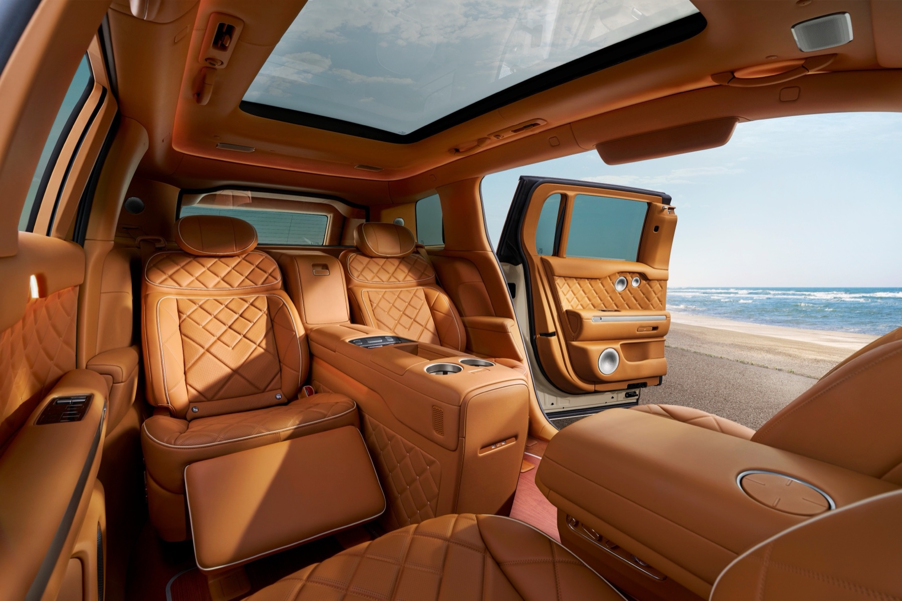 Genesis GV90 Neolun interior, official Genesis press photo