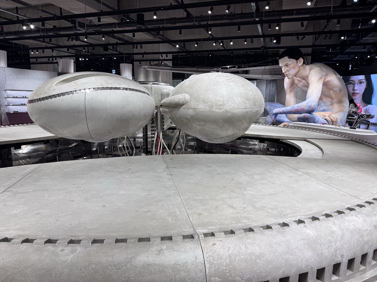 A giant sculptural installation on Gentle Monster's second floor inside Haus Nowhere Seoul.