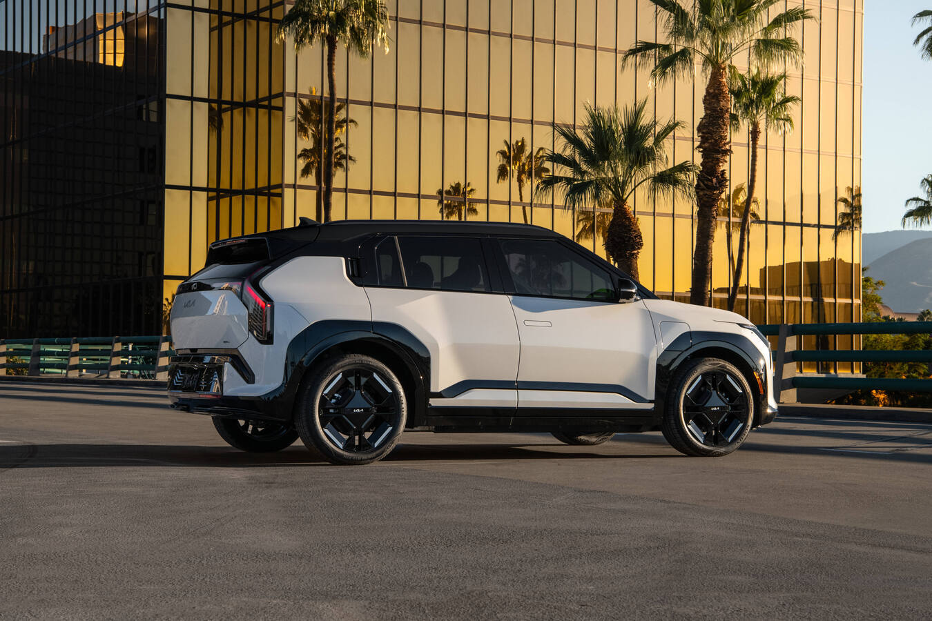 2027 Kia EV3, official Kia press photography, static shot 3.