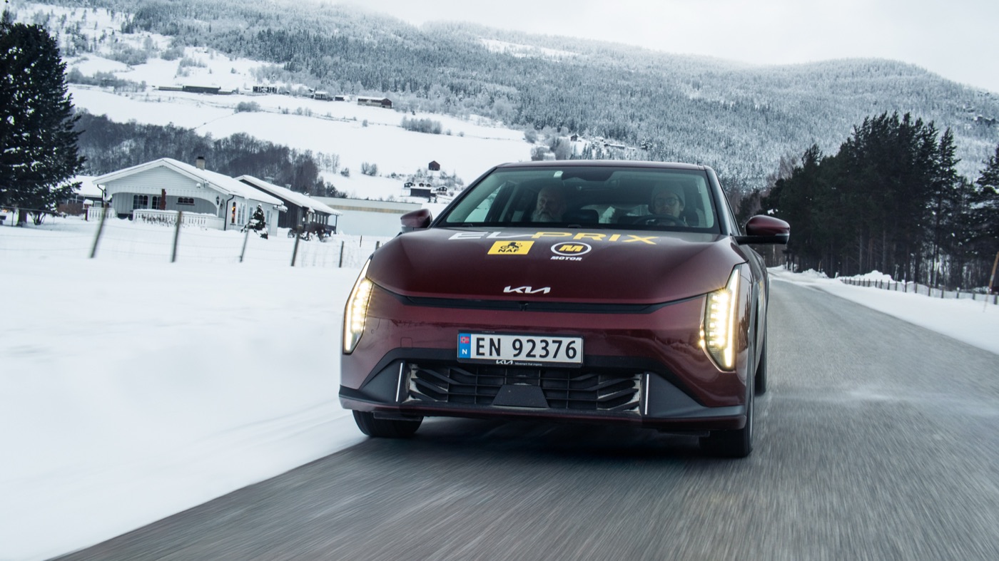 Kia EV4 winter test drive, Norway EL-PRIX, official Kia press photography, shot 1.