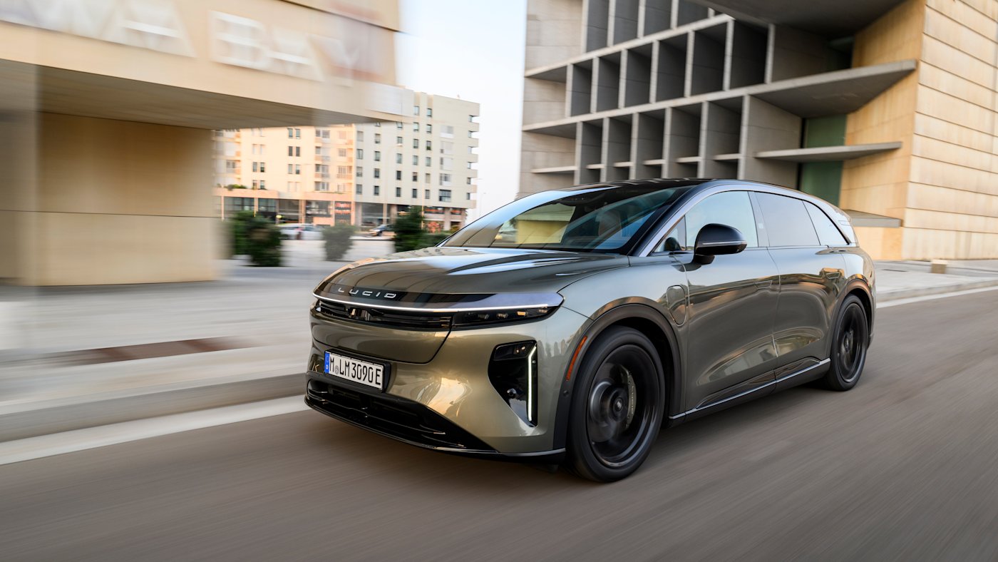 Lucid Gravity Grand Touring, official press photograph.