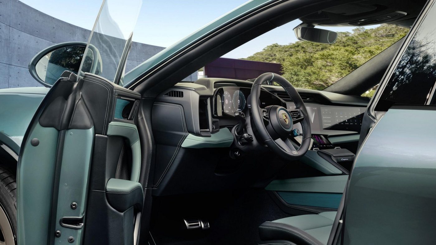 Front of the Porsche Cayenne S Electric showing the model-specific apron.