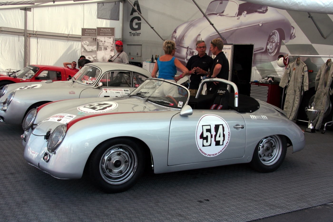 Porsche 356 Speedster, real photograph, Wikimedia Commons, exterior shot 1.