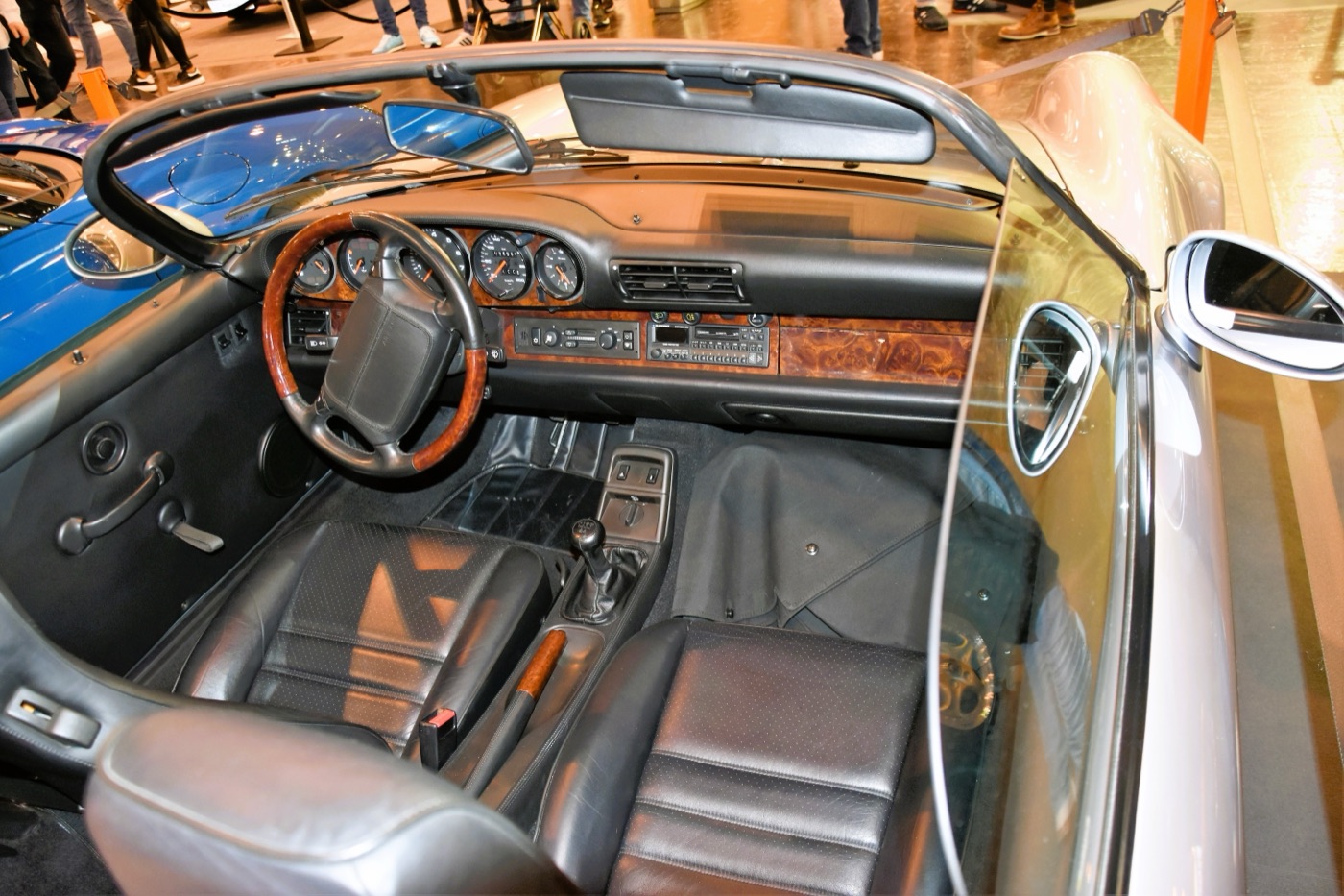 Porsche 964 Speedster, real photograph, Wikimedia Commons, shot 6.
