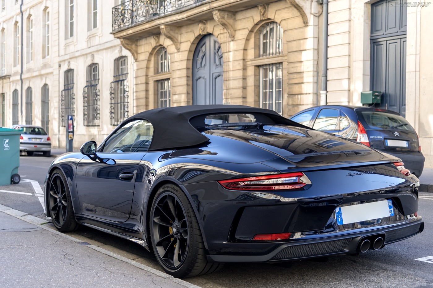 Porsche 991 Speedster, real photograph, Wikimedia Commons, shot 8.
