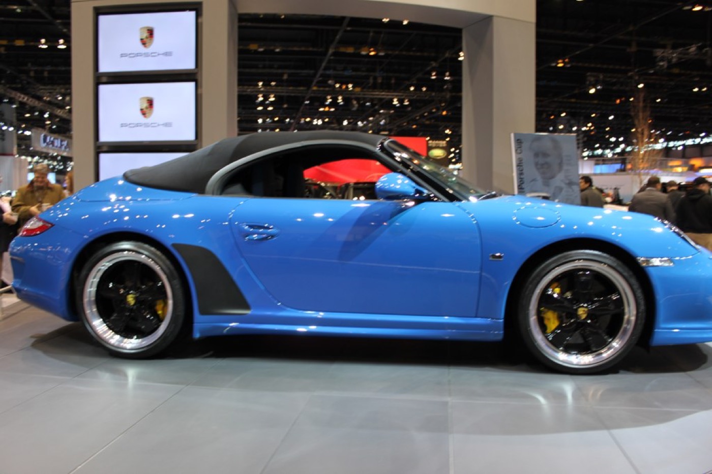 Porsche 997 Speedster at Chicago Auto Show 2011, real photograph, Wikimedia Commons.