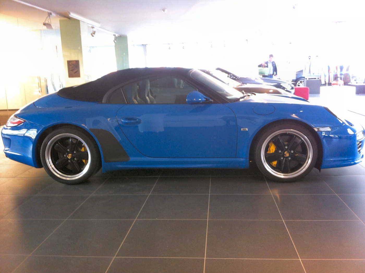 Porsche 997 Speedster, real photograph, Wikimedia Commons, shot 8.