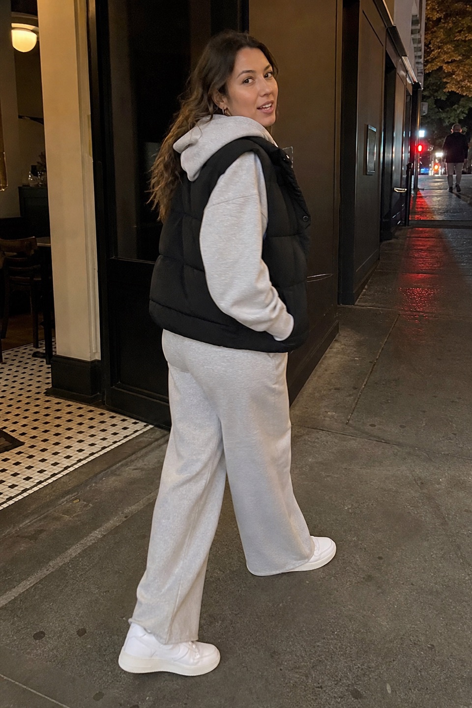 Outfit with Womens Zip Up Puffer Vest Stand Collar Sleeveless Padded Jacket, Light gray Womens Hoodies Oversized Sweatshirt Grey L, Light gray Womens Wide Leg Sweatpants Baggy Fall Lounge Sweat Pants curated by @dopasnap