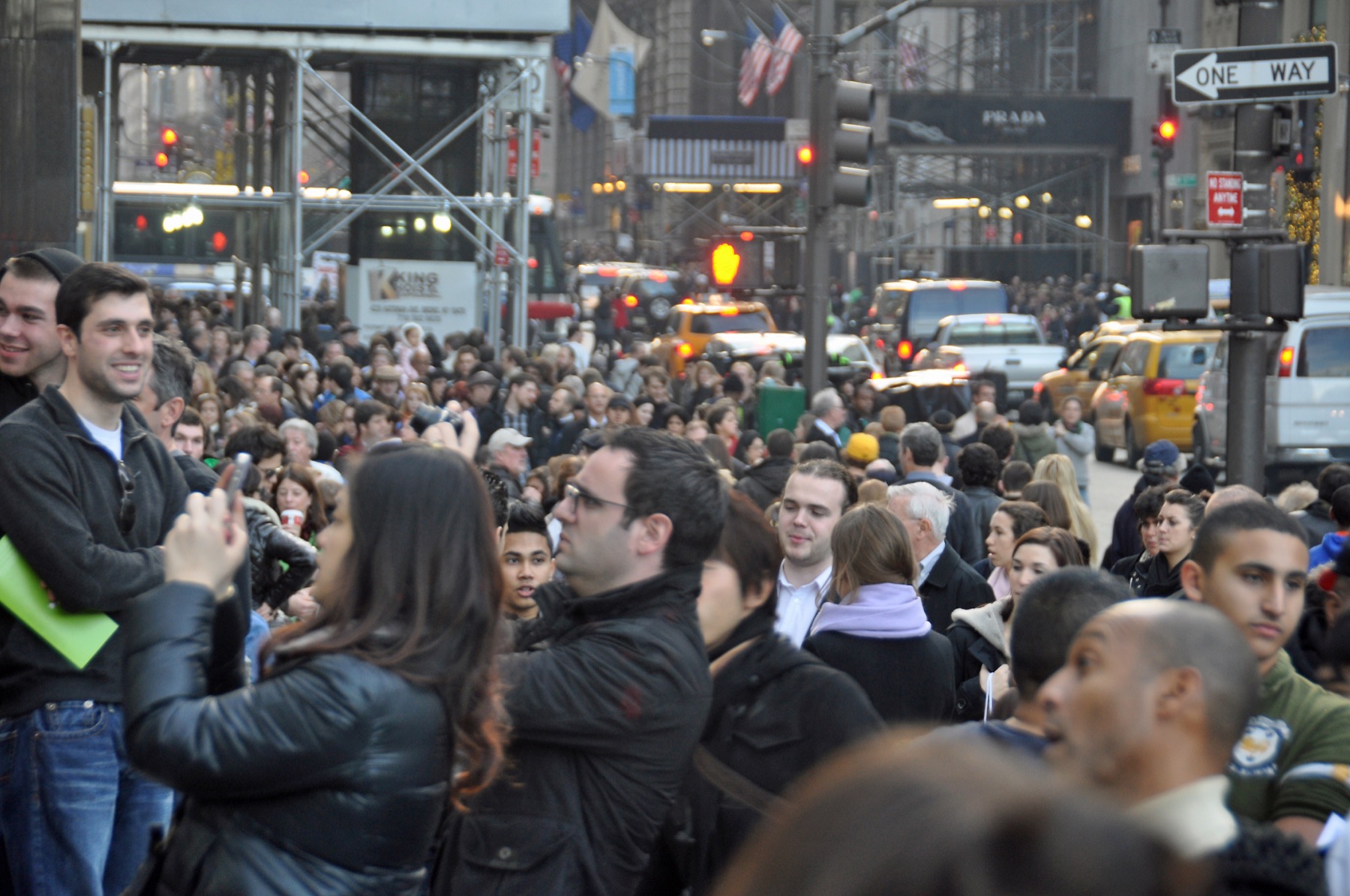 Black Friday crowd outside the Apple Store on Fifth Avenue, New York City, 2011 — real photograph.